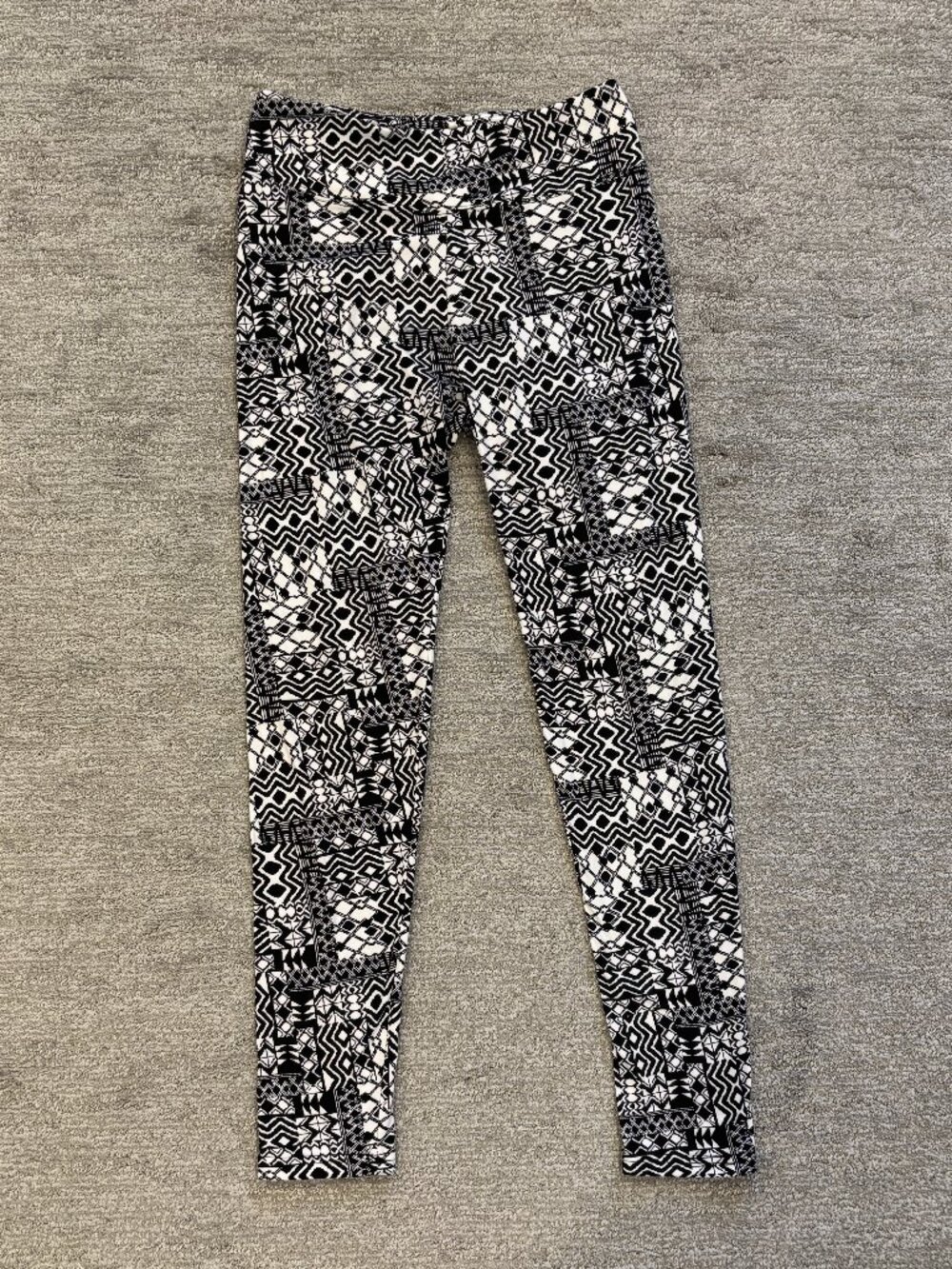 Black and White Leggings - Fun Pattern - Super Soft - Size M